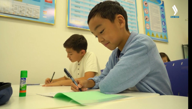 Казакстанда IT-мектептер кандай өнүгүп жатат?