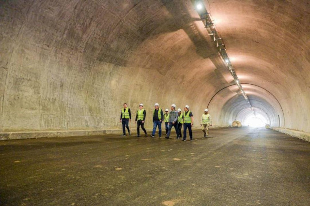 Биринчи автомобиль туннели ишга туширилади