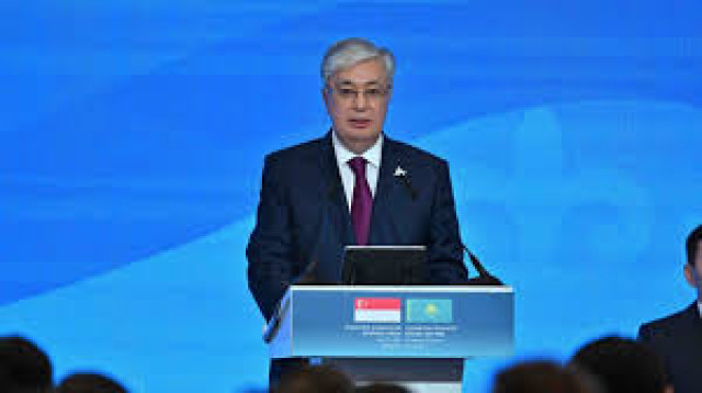 Kazakh President invites Singapore business circles to cooperate