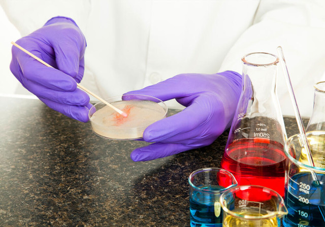 Kazakistan’da kansere karşı yerli ilacın klinik çalışmaları yapılıyor