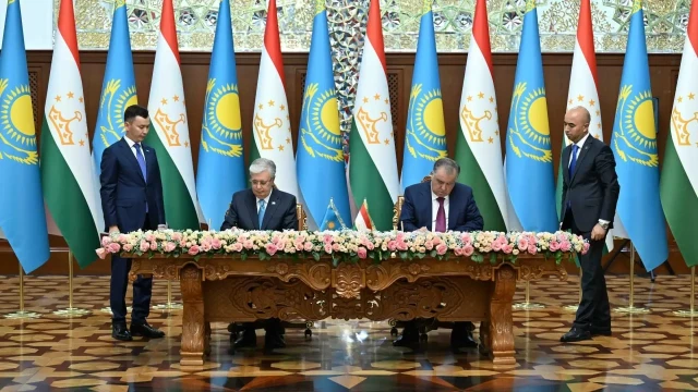 Иттифоқчилик муносабатлари тўғрисида шартнома имзоланди