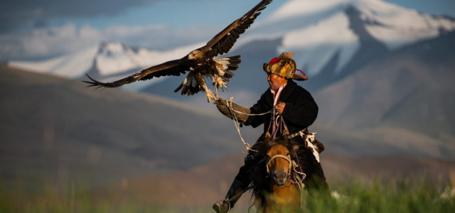 Энг яхши қушбегилар Кўчманчилар ўйинларига тайёрланяпти