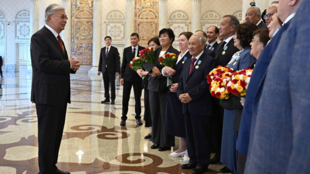 President Tokayev takes part in award ceremony for oil and gas workers