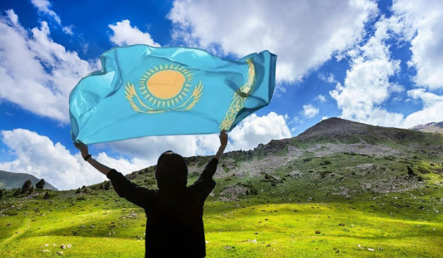 Kazakh Senate discusses tourism industry transformation