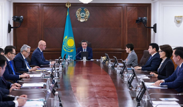 Mazhilis discusses development of Kazakhstan’s transport and logistics sector