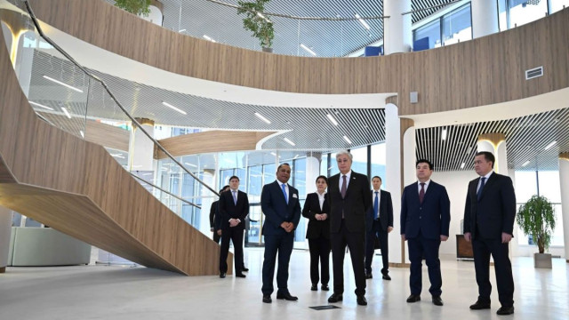 Kazakistan Devlet başkanı Astana’nın birtakım tesislerini ziyaret etti