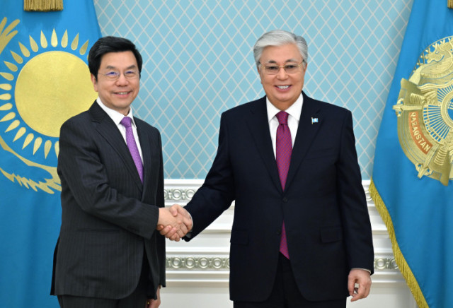 Kassym-Jomart Tokayev receives President of Artificial Intelligence Institute
