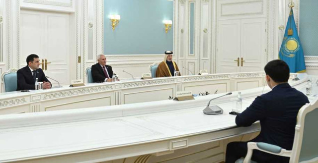 К.Токаев оор атлетика боюнча эл аралык жана азиялык федерациялардын башчылары менен жолугушту