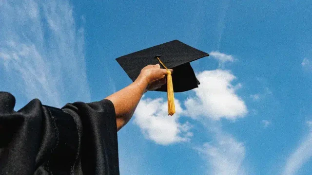 Казакстанда «Болашак» стипендиясына талапкерлерди тандоо эрежелери өзгөрөт