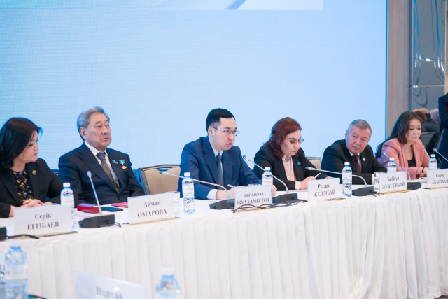 Миллий қурултой ишчи секциялари йиғилиши бошланди