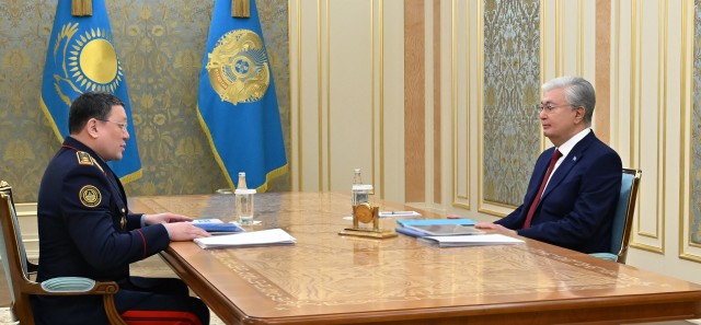 Kazakistan Devlet başkanı İçişleri Bakanı'nı kabul etti