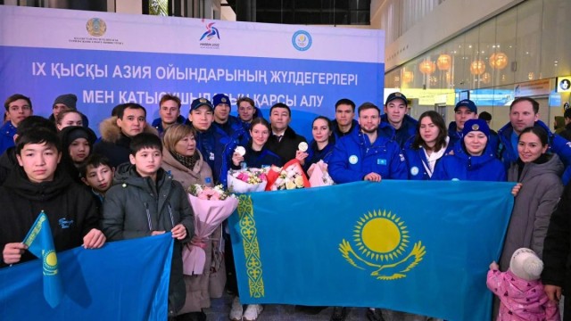 Қазақстанға қысқы Азия ойындары жүлдегерлерінің алғашқы легі оралды