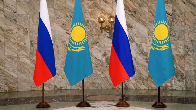 Kazakh President receives Russian Deputy Prime Minister