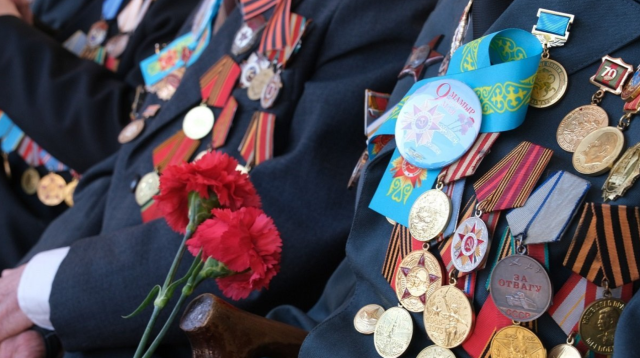 Астанада Жеңиштин 80 жылдыгына арналган көчмө көргөзмө өтүүдө