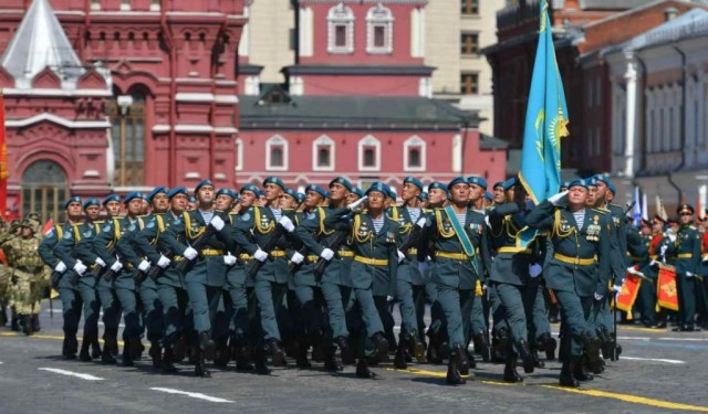 Улуттук Улан Жеңиш парадына даярданууда