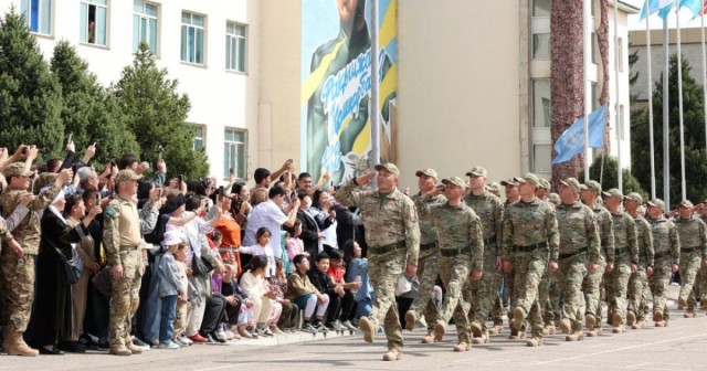 Казакстан тынчтык орнотуучуларынын экинчи курамы Голан дөңсөөлөрүнө аттанды