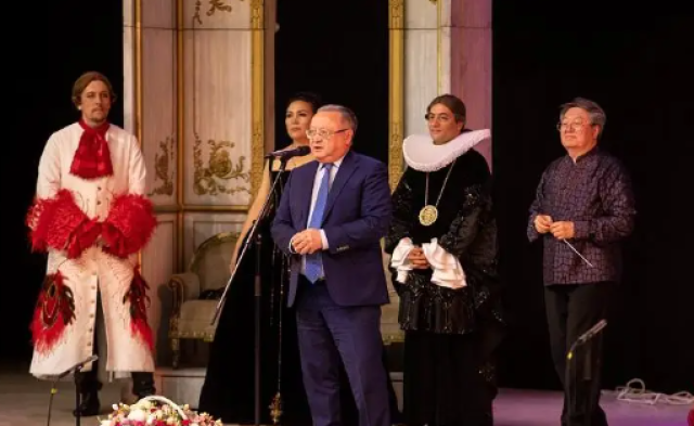 Astana Opera Tiyatrosu Aktöbe ilinde turnede