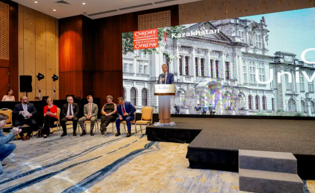 Астанада Британия университети очиқ эшиклар куни ўтказилди