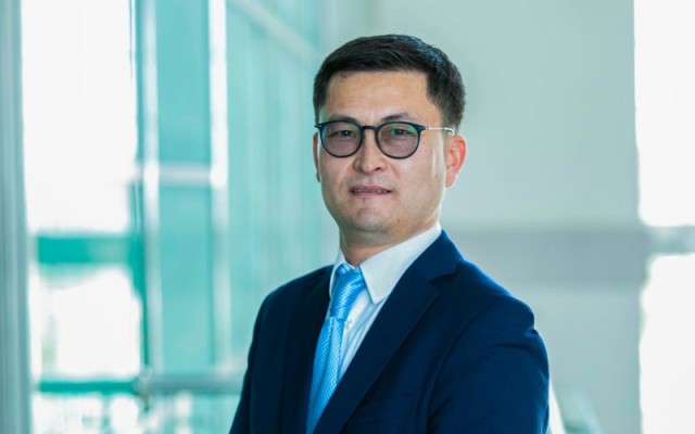 Kazak ve İtalyan bilim insanları ortak bilimsel projeleri görüştüler