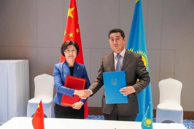 Kazakhstan, Kyrgyz Republic strengthen investment cooperation