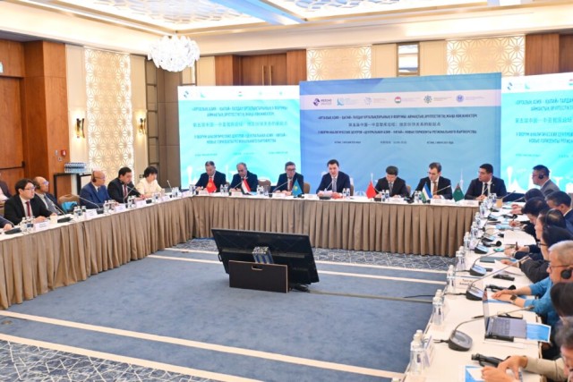 Борбор Азия мамлекеттери менен Кытайдыy талдоочулары өнөктөштүктүн келечегин талкуулашты