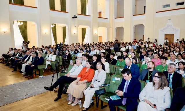 Алматыда Борбор Азиянын биоартүрдүүлүгүн сактоо келечеги талкууланды