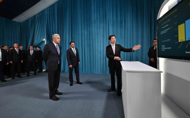 Ли Кай-Фу: Қозоғистон СИ соҳасида пешқадам