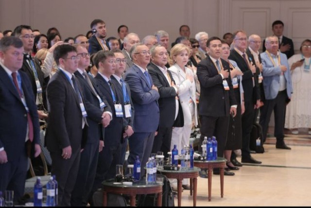 Trade unions support Kazakh President’s reforms at congress in Astana