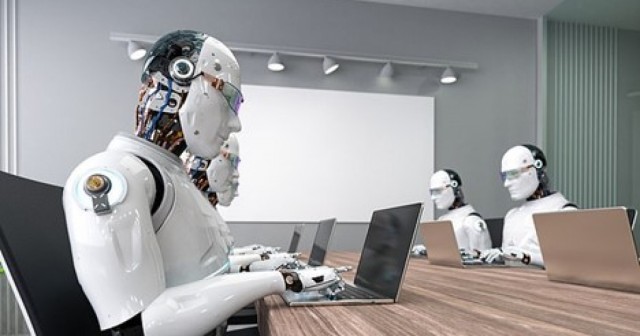 AI Qyzmet: 16 миңден ашык мамлекеттик кызматкер жасалма интеллект куралдарын өздөштүрдү