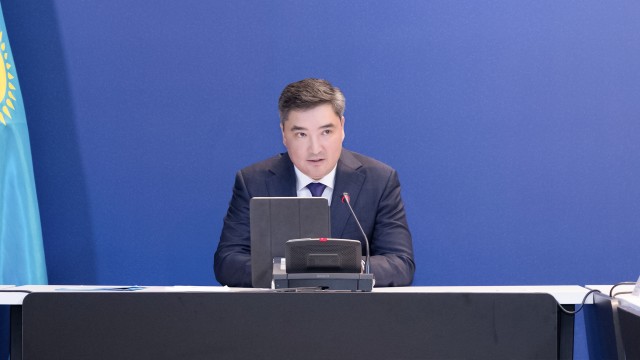 Олжас Бектенов Каспий маңындағы елдерді теңіз деңгейінің төмендеуімен бірлесе күресуге шақырды