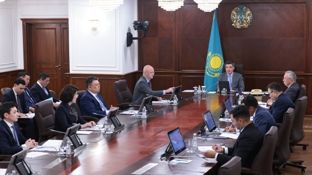 Казакстанда 12 эне жана баланы коргоо борбору курулат