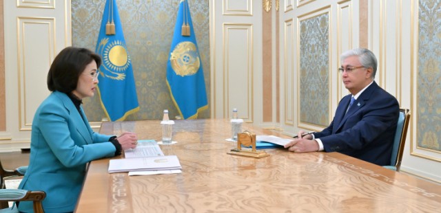 President Tokayev briefed on life expectancy increase in Kazakhstan