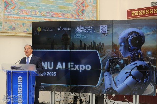 ЕҰУ көрмесінде ЖИ саласындағы жетістіктер таныстырылды