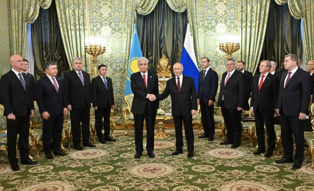 Қосим-Жўмарт Тўқаев ва Владимир Путин Москвада музокара ўтказди