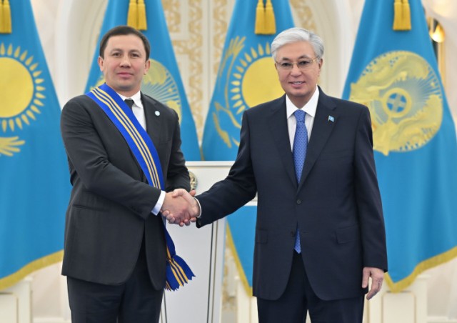 Devlet Başkanı, G. Golovkin’e «Barys» Nişanını takdim etti