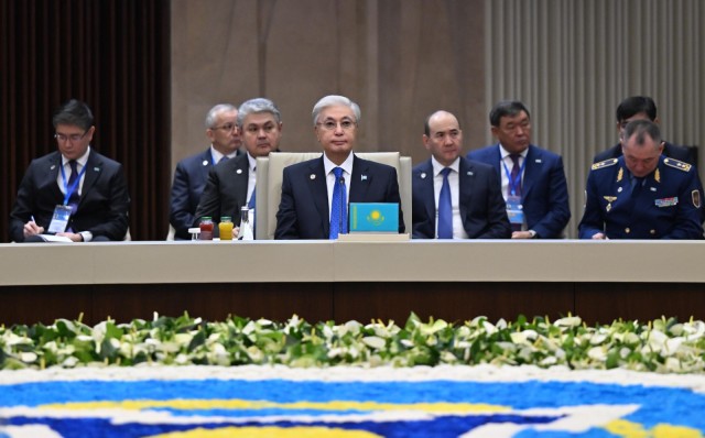 Давлат раҳбари ЖХШТ Жамоавий хавфсизлик кенгаши йиғилишида қатнашди