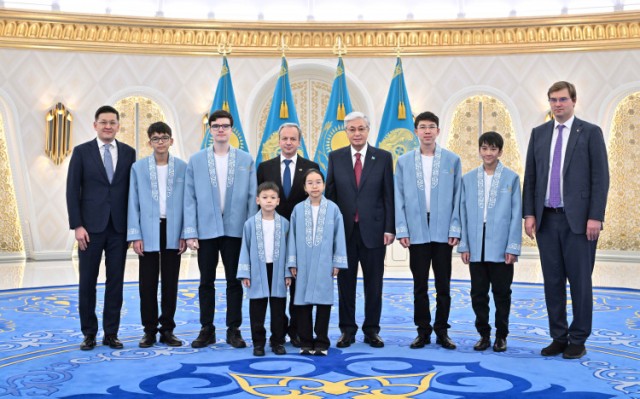 Қ. Тоқаев FIDE президенті мен шахматтан әлем чемпионаттарының жүлдегерлерін қабылдады