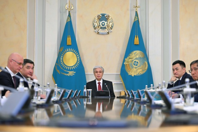 Kazakh President sets task to develop air cargo hubs