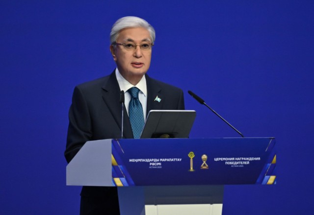 Қозоғистон Президенти «Олтин сифат» мукофотини топширди