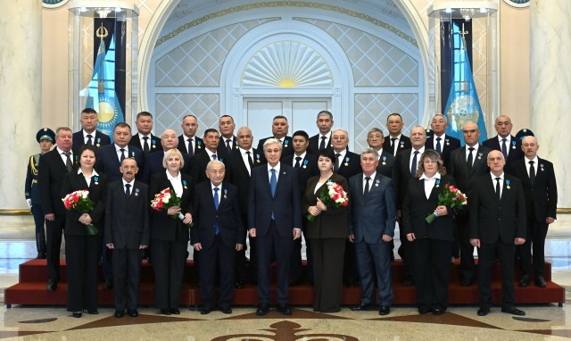 President Tokayev awards state honors to energy sector workers