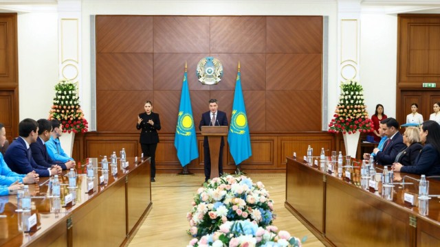 Жазғы сурдлимпиада жүлдегерлері мемлекеттік наградалармен марапатталды