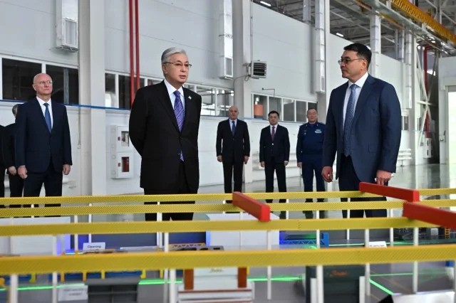 Devlet Başkanı başkentteki üretim tesislerini ziyaret etti