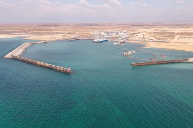 Kurık Limanı’nda deniz tabanı derinleştirme çalışmaları başladı