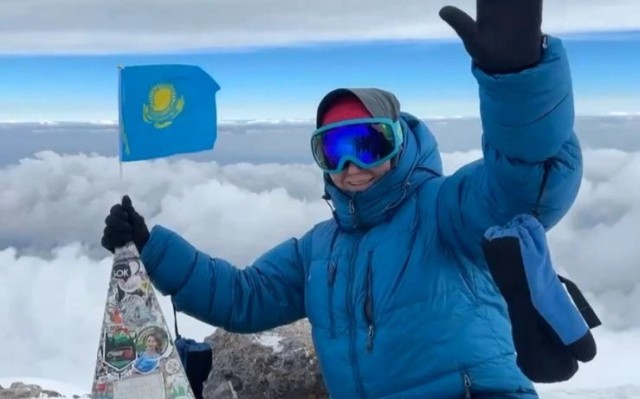 Казахстанка покорила Эльбрус и Демавенд