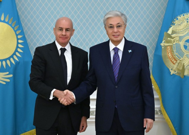 Казакстан президенти FIS башчысын кабыл алды
