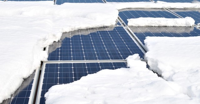 Kazaki̇stan’da 40 Megawat Kapasi̇teli̇ Güneş Enerji̇ Santrali̇ Hi̇zmete Gi̇rdi̇