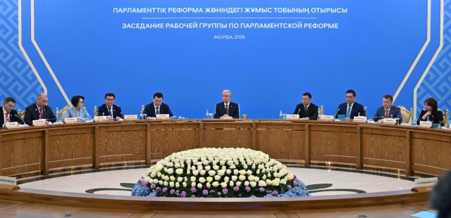 Жумушчу топ Конституциялык реформаны талкуулады