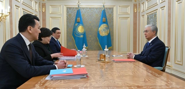 Final draft of new Constitution presented to Kazakh President