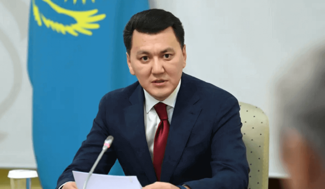 ҚР Мемлекеттік кеңесшісі ішкі саясат мәселелері жөнінде кеңес өткізді