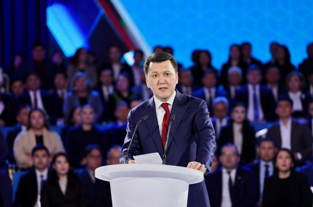 Казакстанда жаңы Конституцияны колдоо боюнча жалпы улуттук Коалиция түзүлдү